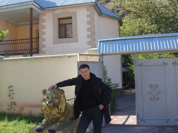 Оралбек Баченов