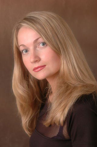 Маша Попова