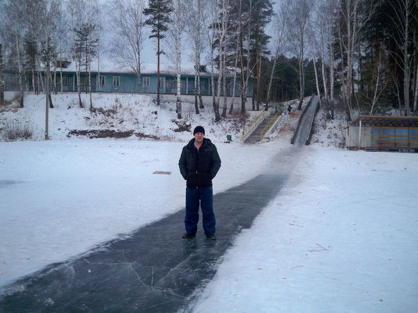 Антон Толстых