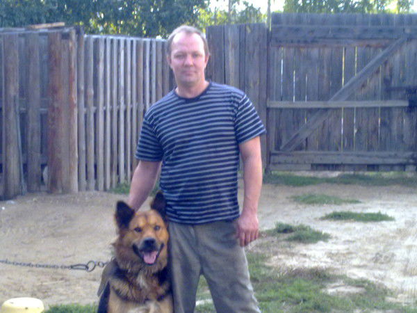 Женя Бахарев