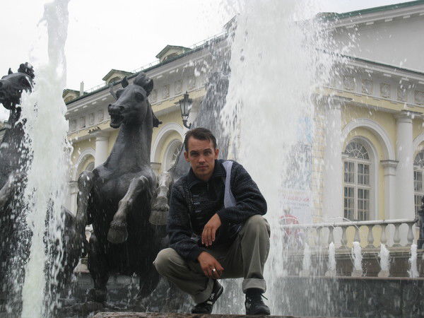 Иван Иванов