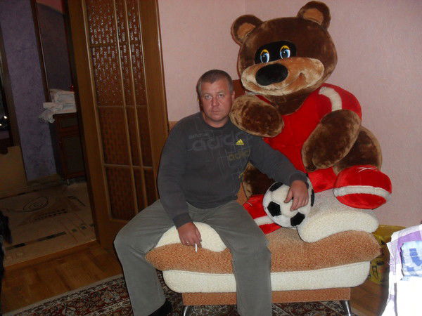 Александр Исаев