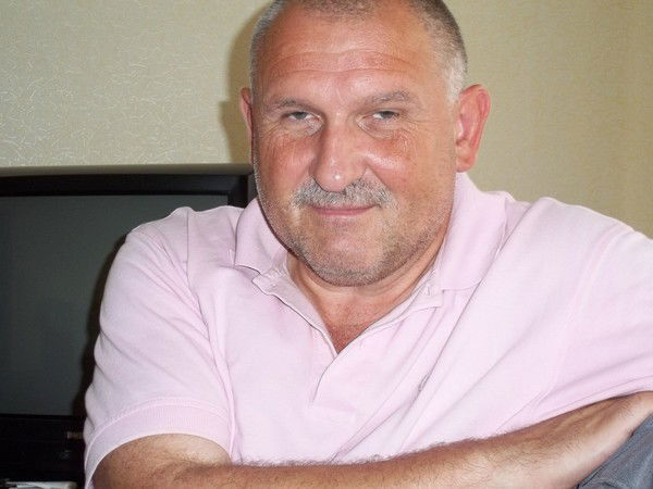 Виктор Стеценко