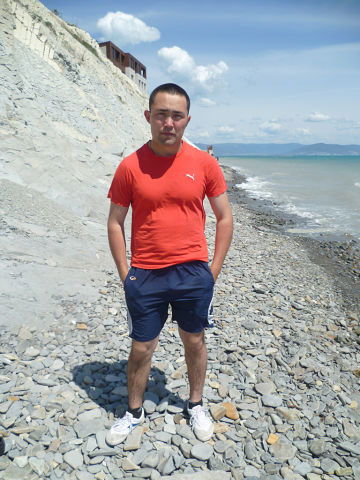 Нияз Хусаинов