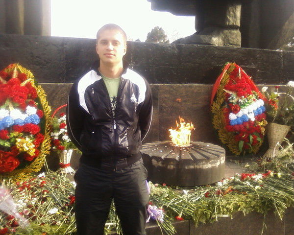 Андрей Борисов