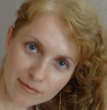 Анна Романова