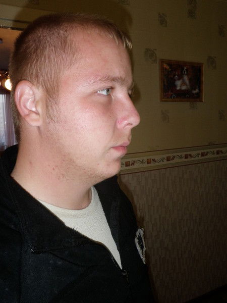 Женёк Белов