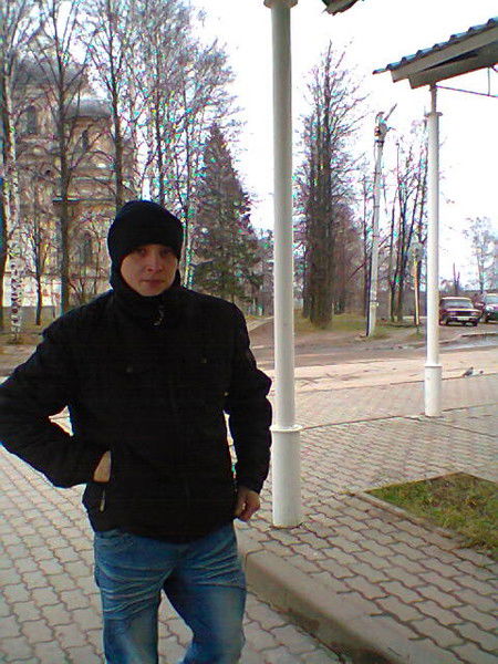 Саня Иванов