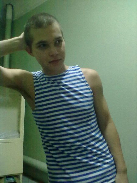 Антон Золотарёв