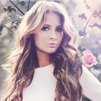 Даша Шканова