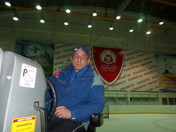 Эдуард Проваторов