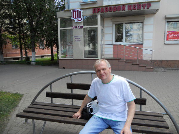 Владимир Карлов