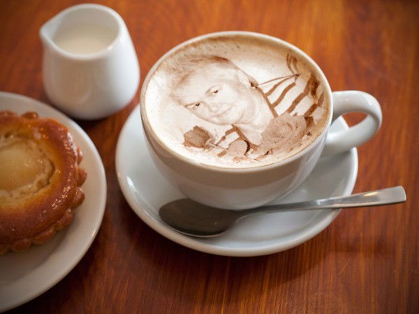 Елена Нуждова