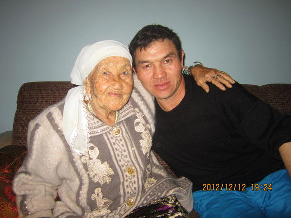 Данияр Табаев