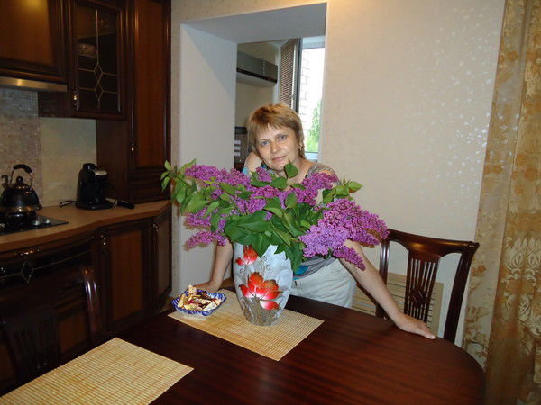 Людмила Безменова