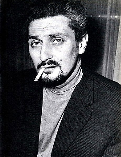 Антон Белый