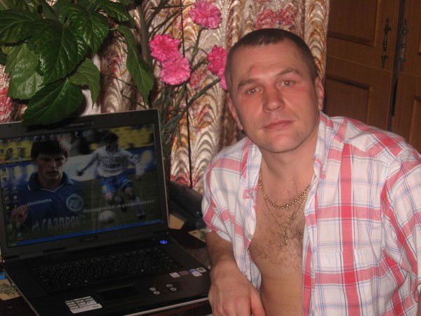 Антон Савинов