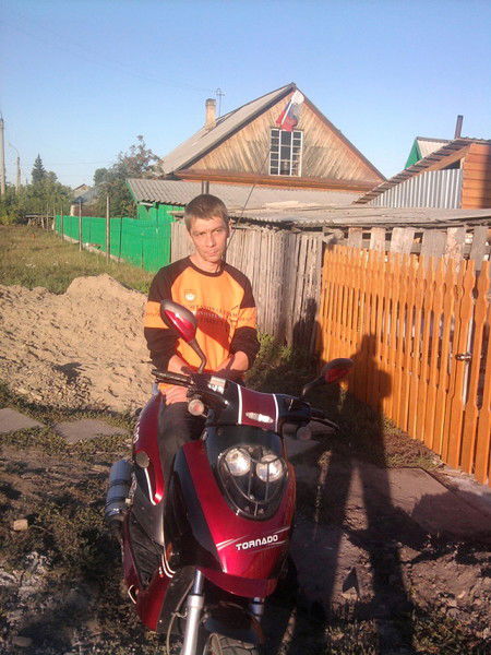 Виктор Новиков