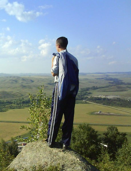 Андрей Грущаков