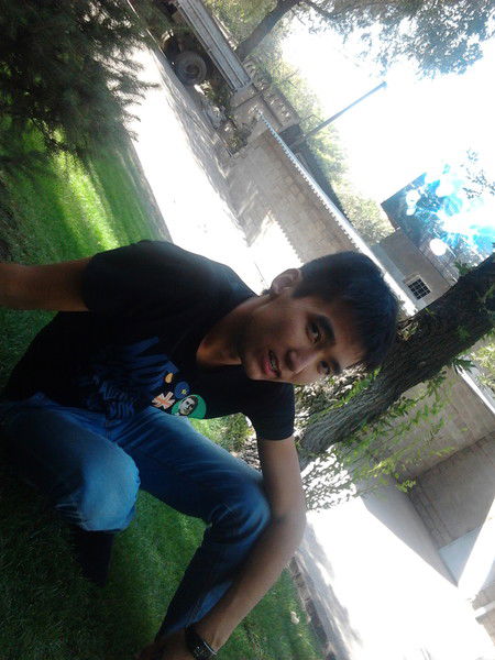 Санжар Асбандияр