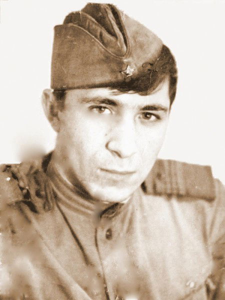 Леонид Аманов