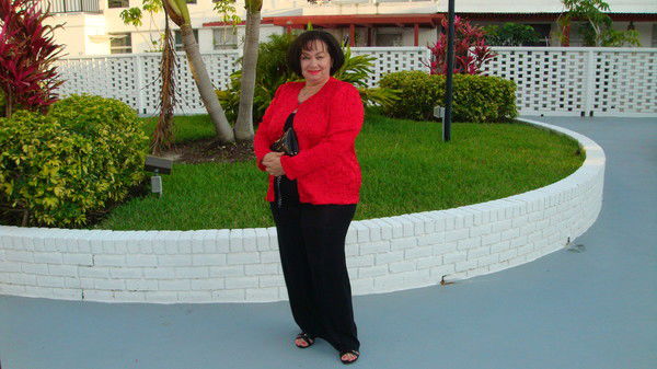 Наташа Зубенко-Дмитриева