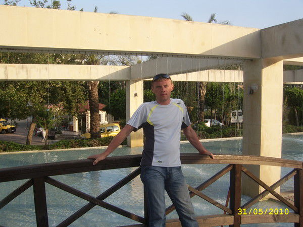 Дмитрий Шустов