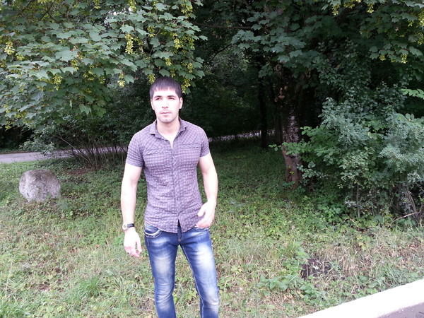 Алим Дошхоклоев