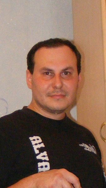 Виктор Хмелевский