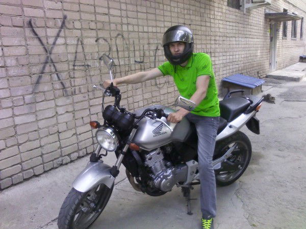 Дима Леонов