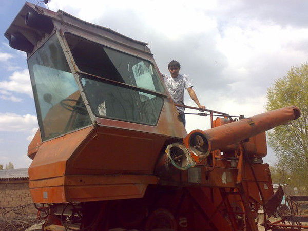 Денис Котов