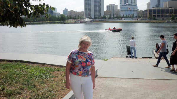 Елена Петрова