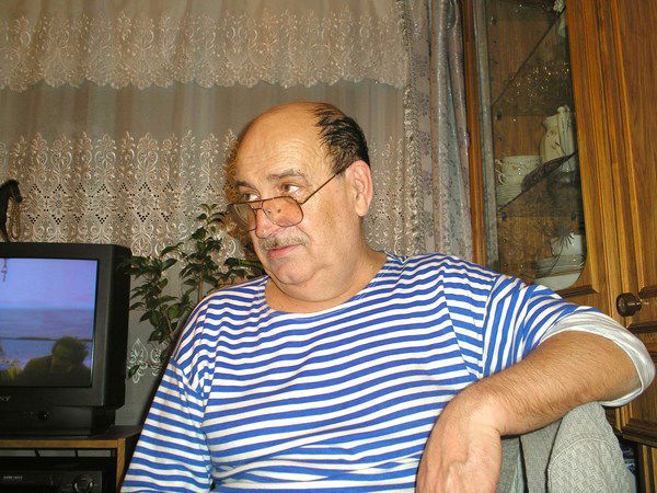 Виктор Стародубцев