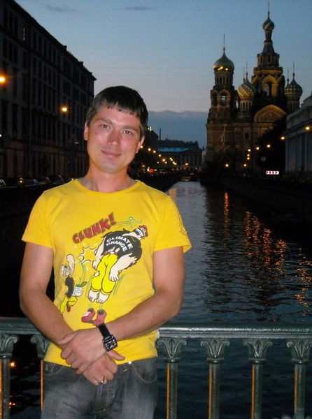 Дмитрий Азаров