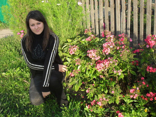 Юля Выходцева