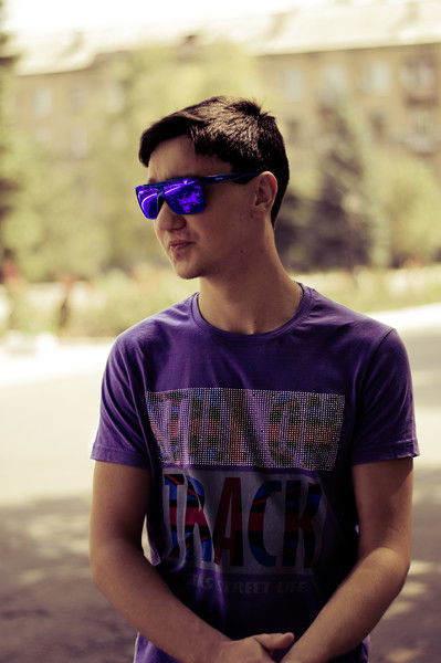 Александр Серов