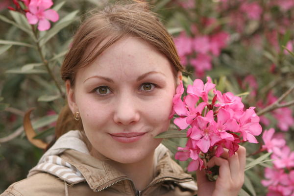 Катя Слонова