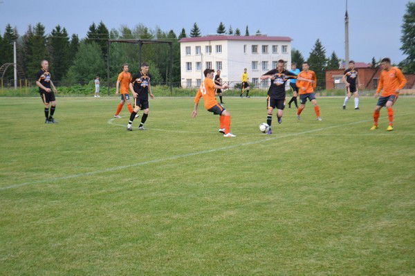 Борис Николаев