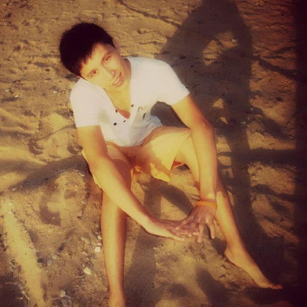 Отабек Саипов