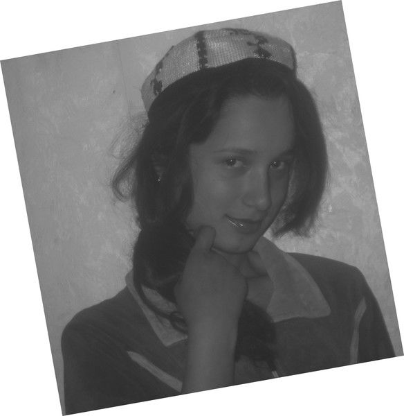 Бeнaзиp Xушвaxтовa