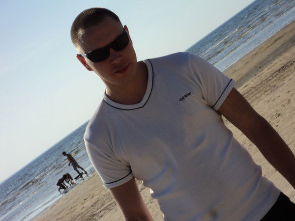 Александр Гущин