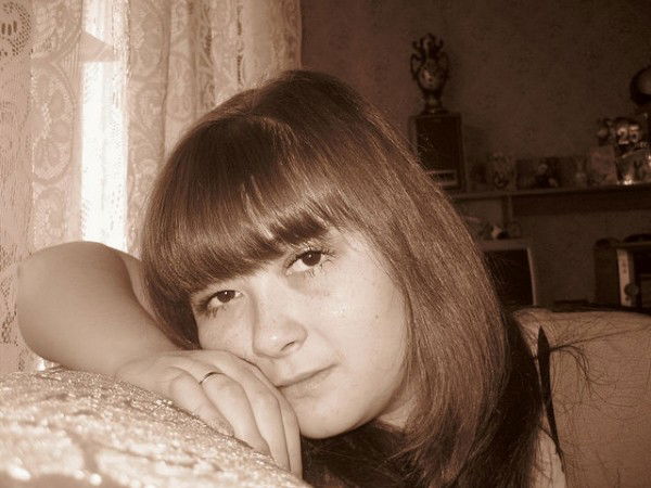 Анна Захарова