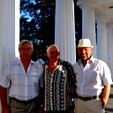 Анатолий Безручко