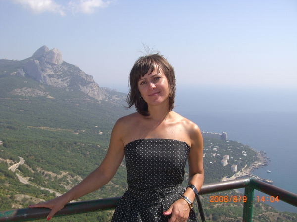 Лена Саламатина