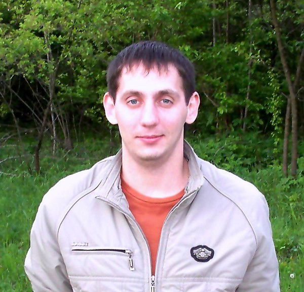 Александр Власов