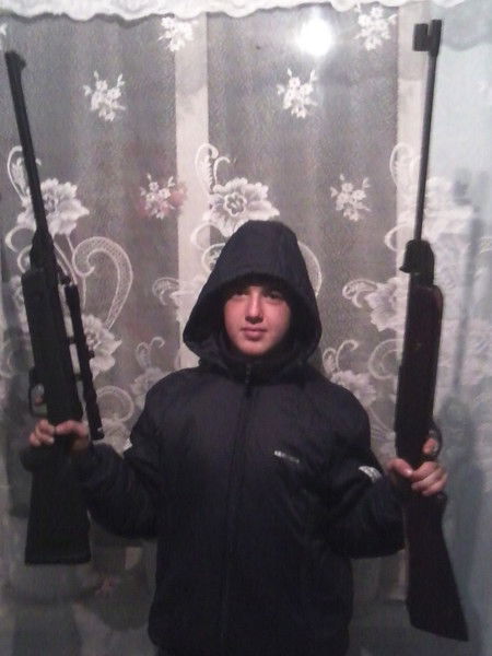 Гена Олейников