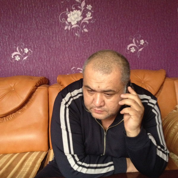 Ойбек Холматов