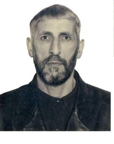 Адам Расулаев