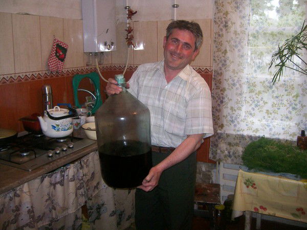 Андрей Ахмедов