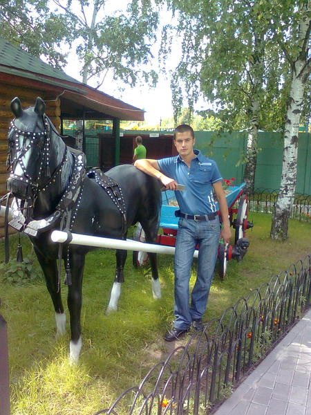 Антон Парфенюк